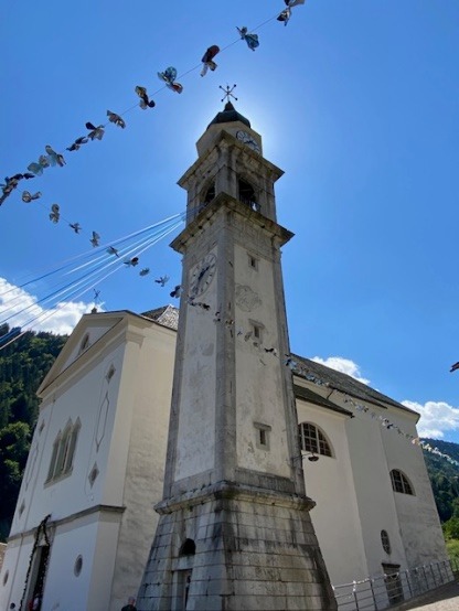 Scorci di Pesariis(UD) – conosciuto anche come "il Paese degli Orologi"